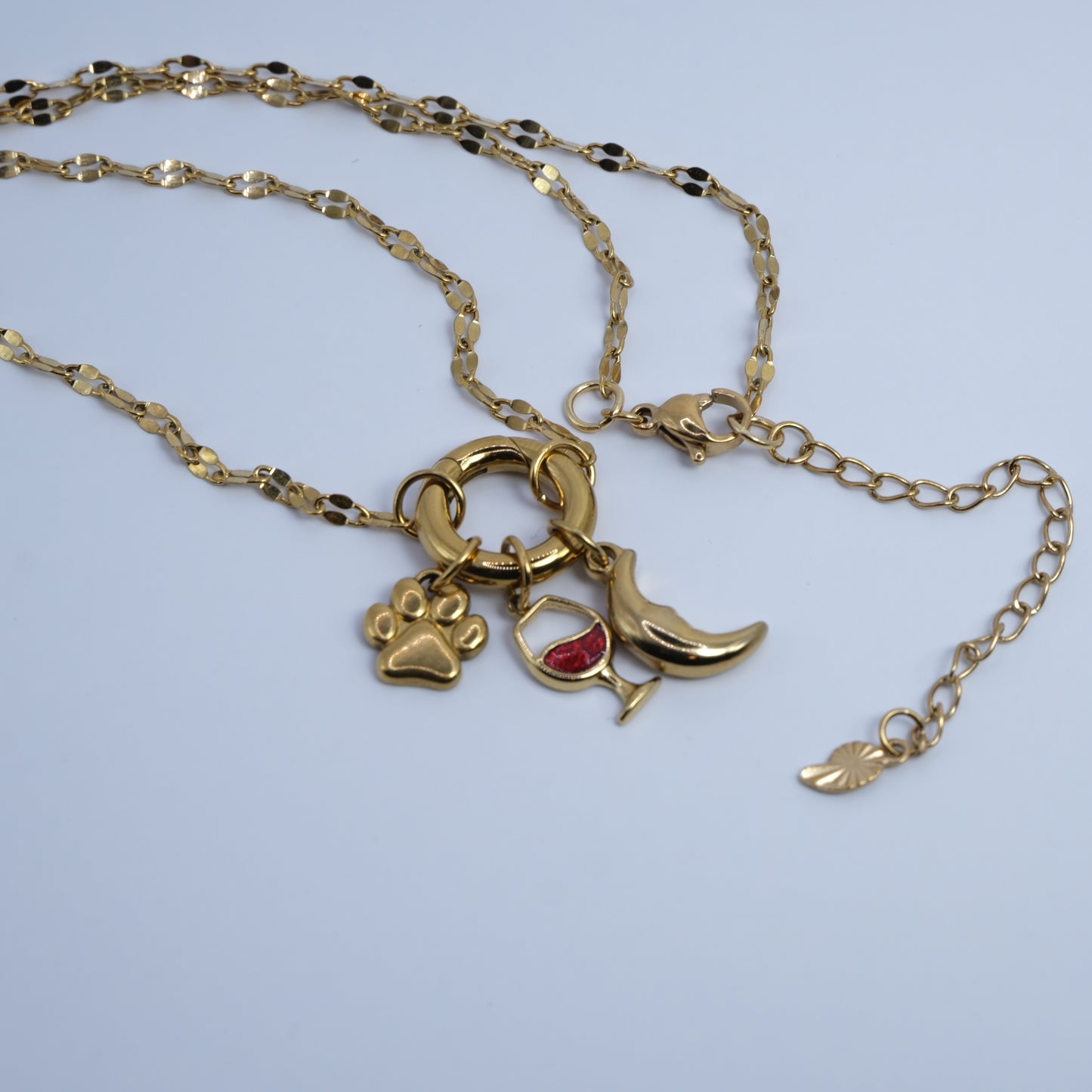 Colar Serene Dourado + Redondo + 3 Pendentes