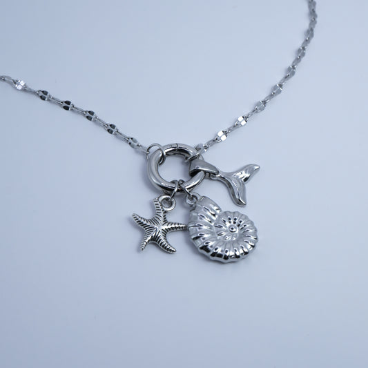 Colar Serene Prateado + Redondo + 3 Pendentes
